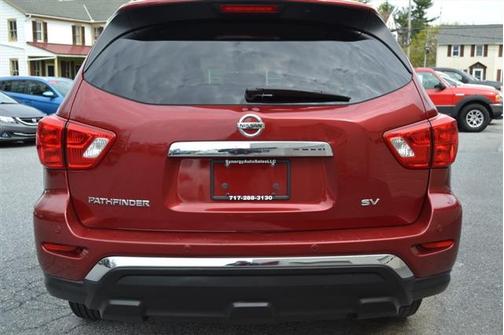2017 Nissan Pathfinder SV