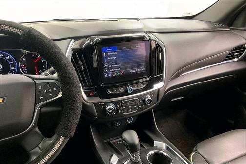 Radiant Red Tintcoat 2023 Chevrolet Traverse Premier