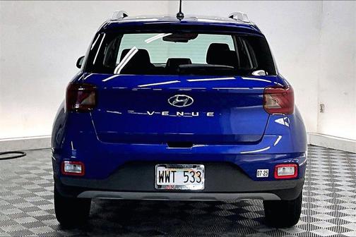 2023 Hyundai VENUE Limited