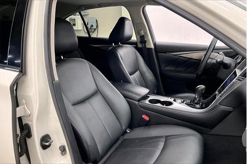 2017 INFINITI Q50 3.0t Signature Edition