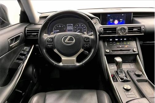 2018 Lexus IS 300 Base
