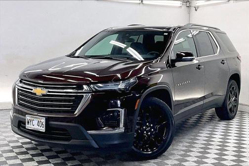 Black Cherry Metallic 2023 Chevrolet Traverse LT Cloth