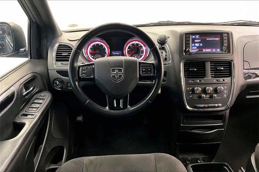 2020 Dodge Grand Caravan SE