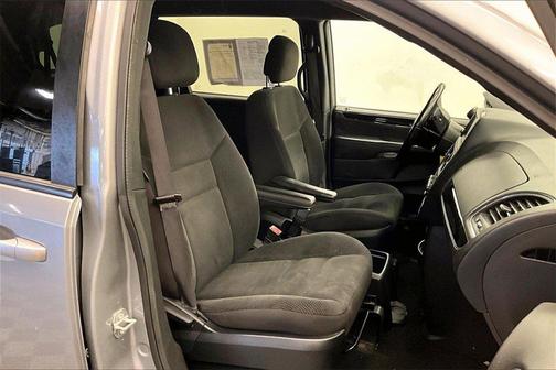 2020 Dodge Grand Caravan SE