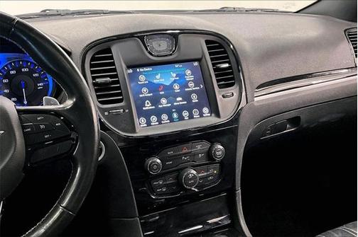 2022 Chrysler 300 S