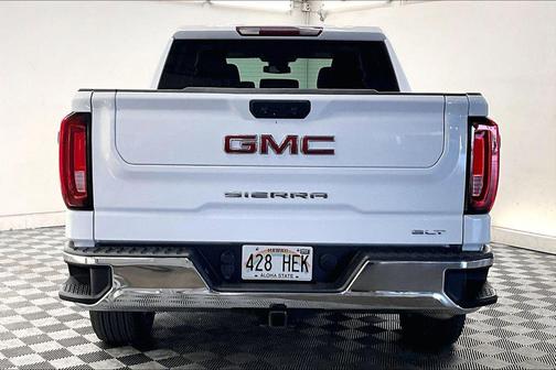 White 2024 GMC Sierra 1500 SLT