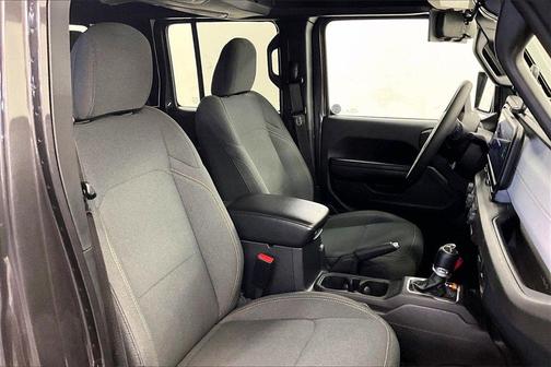 2024 Jeep Gladiator Sport S