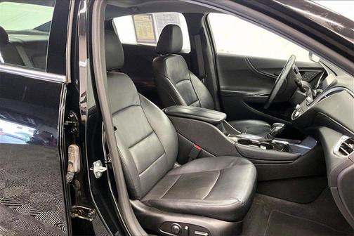 2022 Chevrolet Malibu FWD Premier