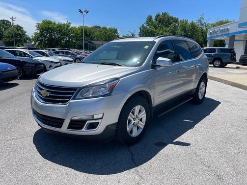 Silver Ice Metallic 2014 Chevrolet Traverse 2LT