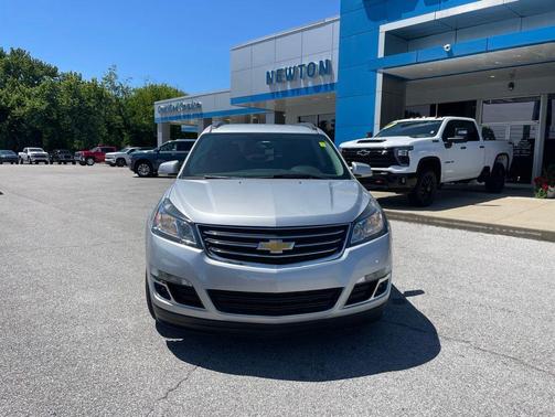 Silver Ice Metallic 2014 Chevrolet Traverse 2LT