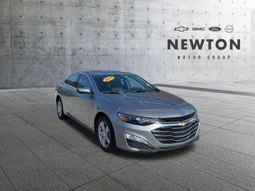 Sterling Gray Metallic 2024 Chevrolet Malibu FWD 1LT
