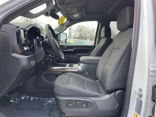 2025 Chevrolet Silverado 2500 LT