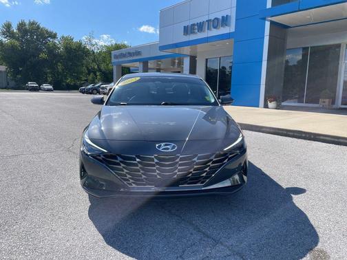 Ecotronic Gray 2023 Hyundai ELANTRA Limited