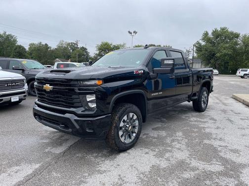 2026 Chevrolet Silverado 2500 Custom