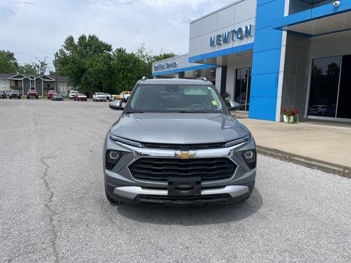 Sterling Gray Metallic 2024 Chevrolet Trailblazer LT