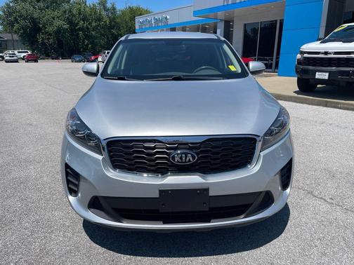 Sparkling Silver 2019 Kia Sorento L