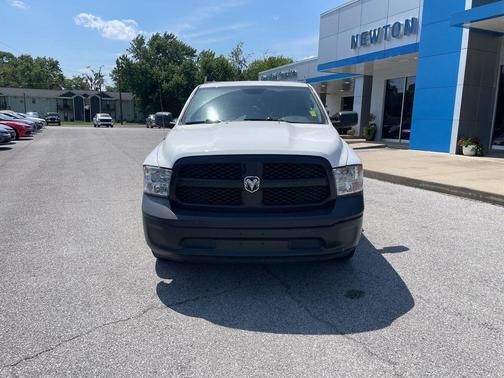 Bright White Clearcoat 2022 RAM 1500 Tradesman