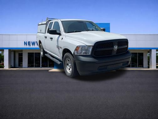 Bright White Clearcoat 2022 RAM 1500 Tradesman