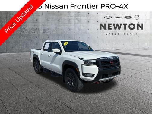 Glacier White 2025 Nissan Frontier PRO-4X