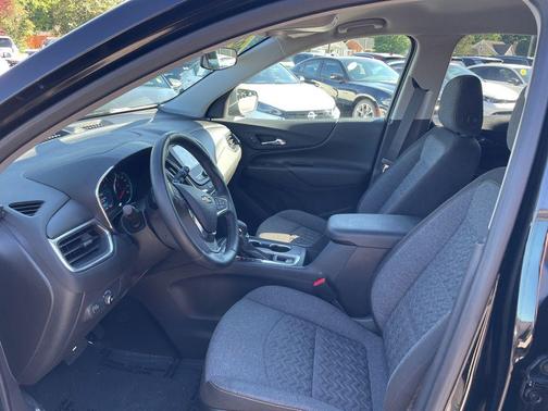 Mosaic Black Metallic 2024 Chevrolet Equinox 1LT