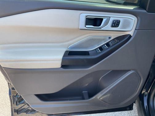 Agate Black Metallic 2020 Ford Explorer Platinum