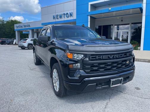 Black 2023 Chevrolet Silverado 1500 Custom