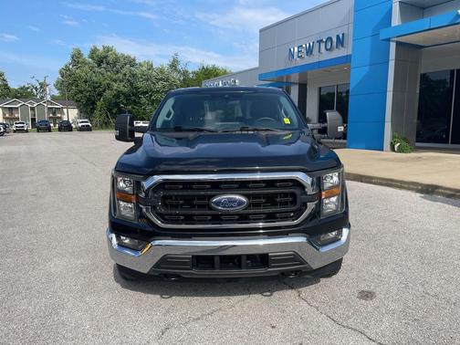 AGATE BLACK METALLIC 2023 Ford F-150 XLT