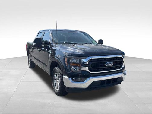 AGATE BLACK METALLIC 2023 Ford F-150 XLT
