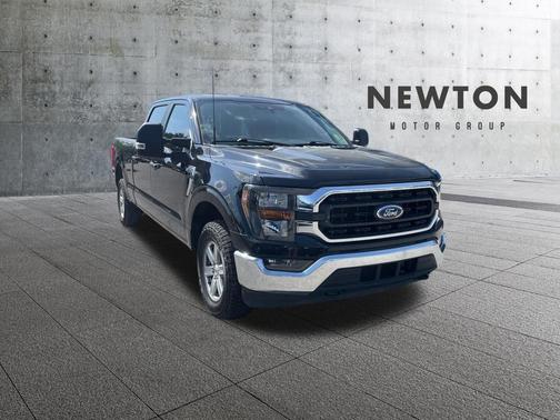 AGATE BLACK METALLIC 2023 Ford F-150 XLT