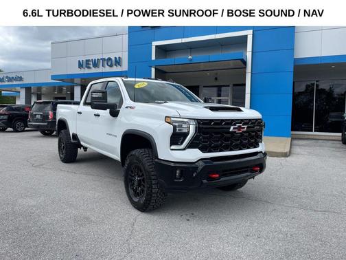 Summit White 2026 Chevrolet Silverado 2500 Crew Cab, Standard Bed, XR2, 4WD