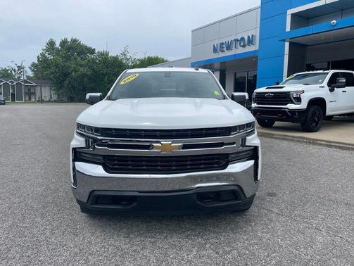 Summit White 2019 Chevrolet Silverado 1500 LT