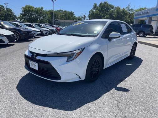 Ice Cap 2024 Toyota Corolla Hybrid LE