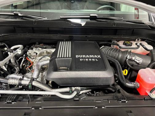 2026 Chevrolet Tahoe 4WD RST