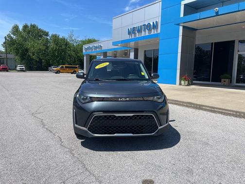 Gravity Gray 2025 Kia Soul LX