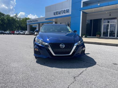 Deep Blue Pearl 2020 Nissan Altima S FWD