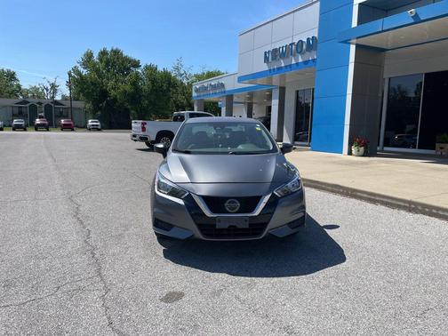 Gun Metallic 2020 Nissan Versa 1.6 S