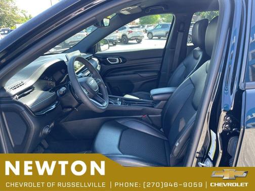 Diamond Black Crystal Pearlcoat 2022 Jeep Compass Latitude