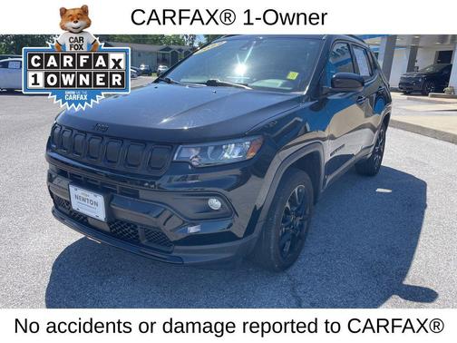 Diamond Black Crystal Pearlcoat 2022 Jeep Compass Latitude