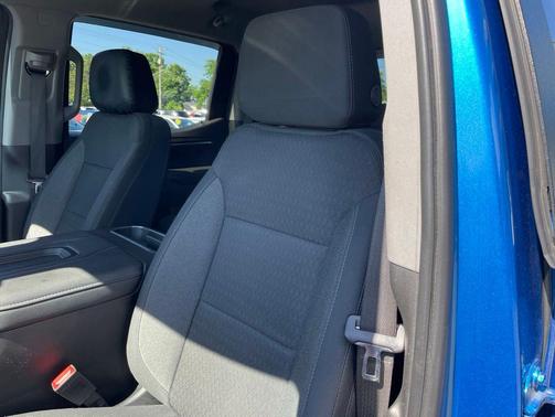 Glacier Blue Metallic 2022 Chevrolet Silverado 1500 LT
