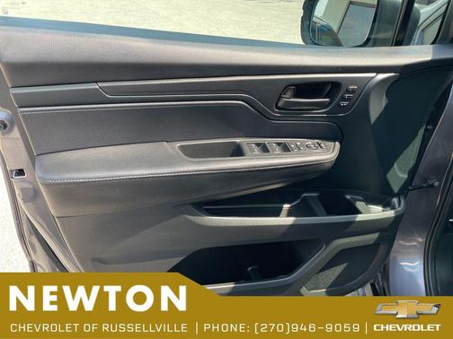 Modern Steel Metallic 2024 Honda Odyssey EX-L