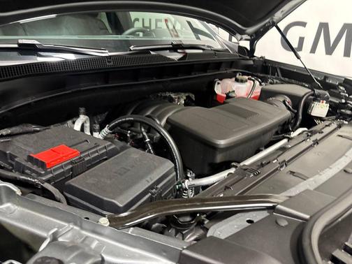 2026 Chevrolet Tahoe 4WD RST