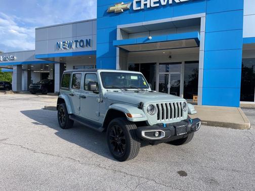 Earl Clearcoat 2023 Jeep Wrangler 4xe Sahara
