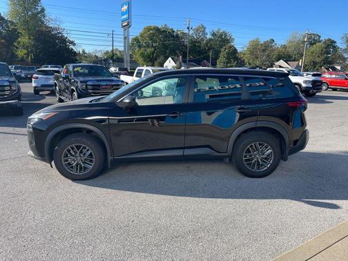 2022 Nissan Rogue S