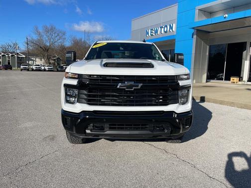 2026 Chevrolet Silverado 2500 Custom