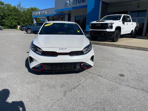 Snow White Pearl 2023 Kia Forte GT-Line