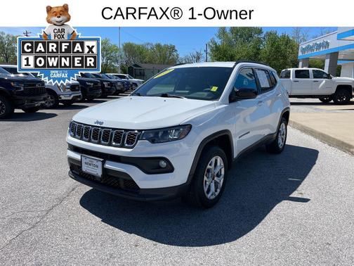 Bright White Clearcoat 2025 Jeep Compass Latitude
