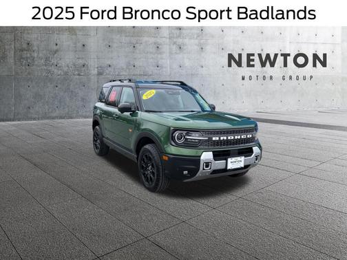 ERUPTION GREEN METALLIC 2025 Ford Bronco Sport Badlands