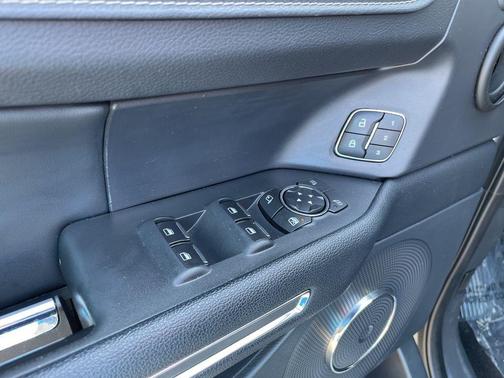 Silver Metallic 2022 Ford Expedition Max XLT