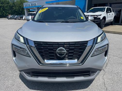 Brilliant Silver Metallic 2021 Nissan Rogue SV