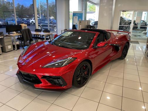 Red Mist Metallic Tintcoat 2026 Chevrolet Corvette Stingray w/2LT